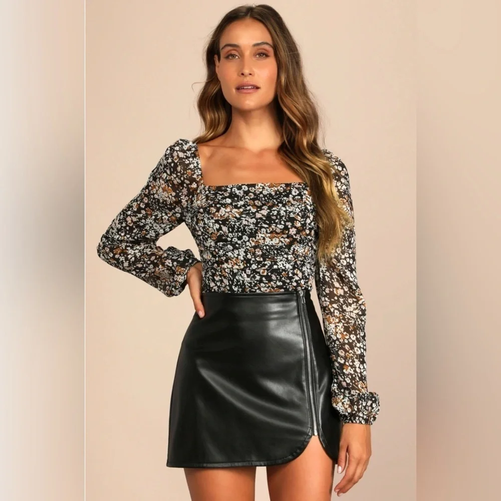 Lulus NWOT Mood Setter Black Floral Print Ruched Long Sleeve Top - Picture 2 of 12